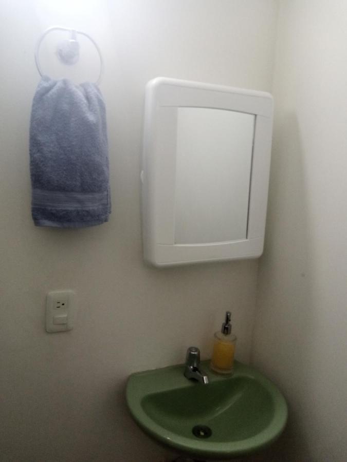 Vip Apartasuites Rosales 麦德林 外观 照片