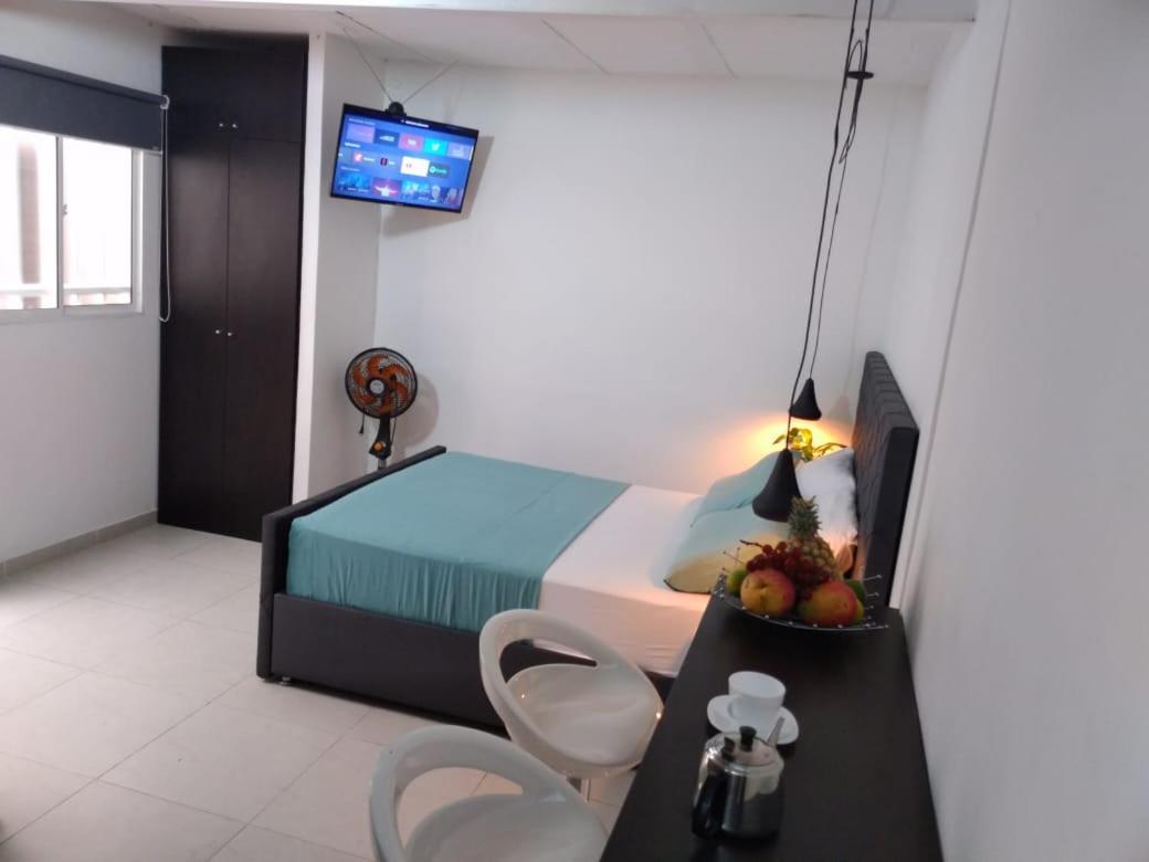 Vip Apartasuites Rosales 麦德林 外观 照片