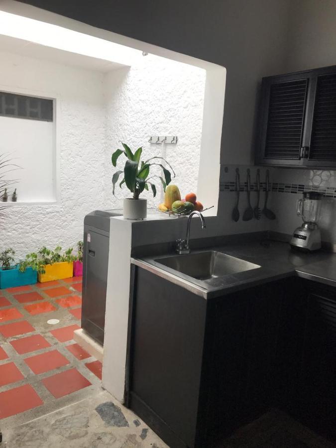 Vip Apartasuites Rosales 麦德林 外观 照片