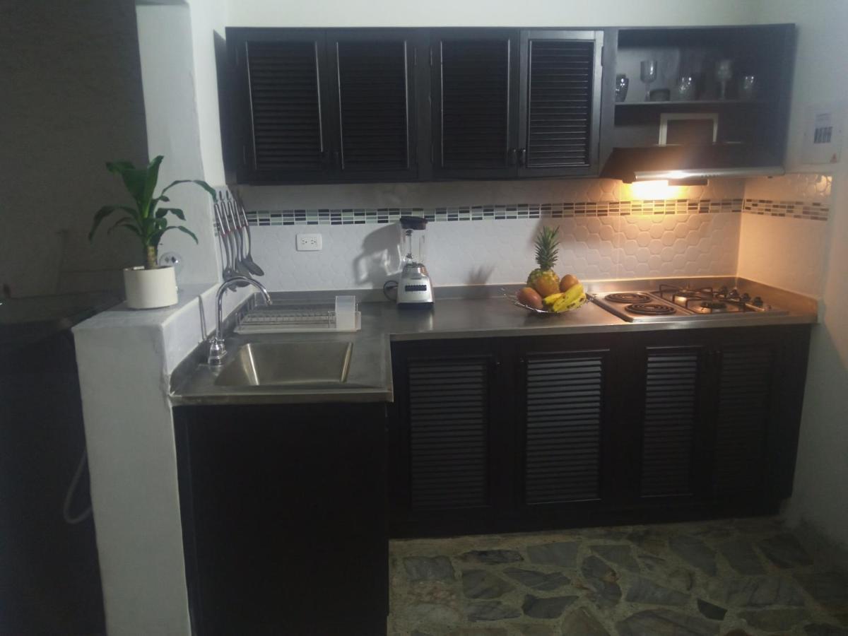 Vip Apartasuites Rosales 麦德林 外观 照片