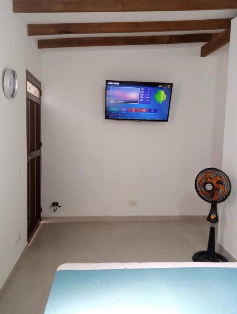 Vip Apartasuites Rosales 麦德林 外观 照片
