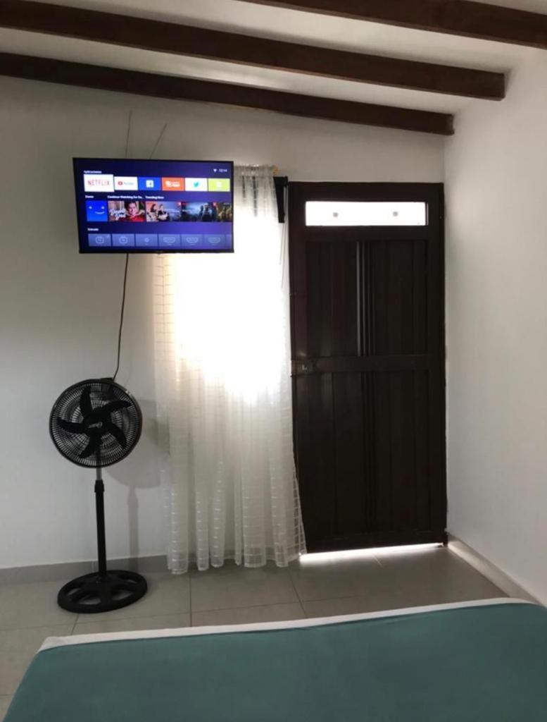 Vip Apartasuites Rosales 麦德林 外观 照片