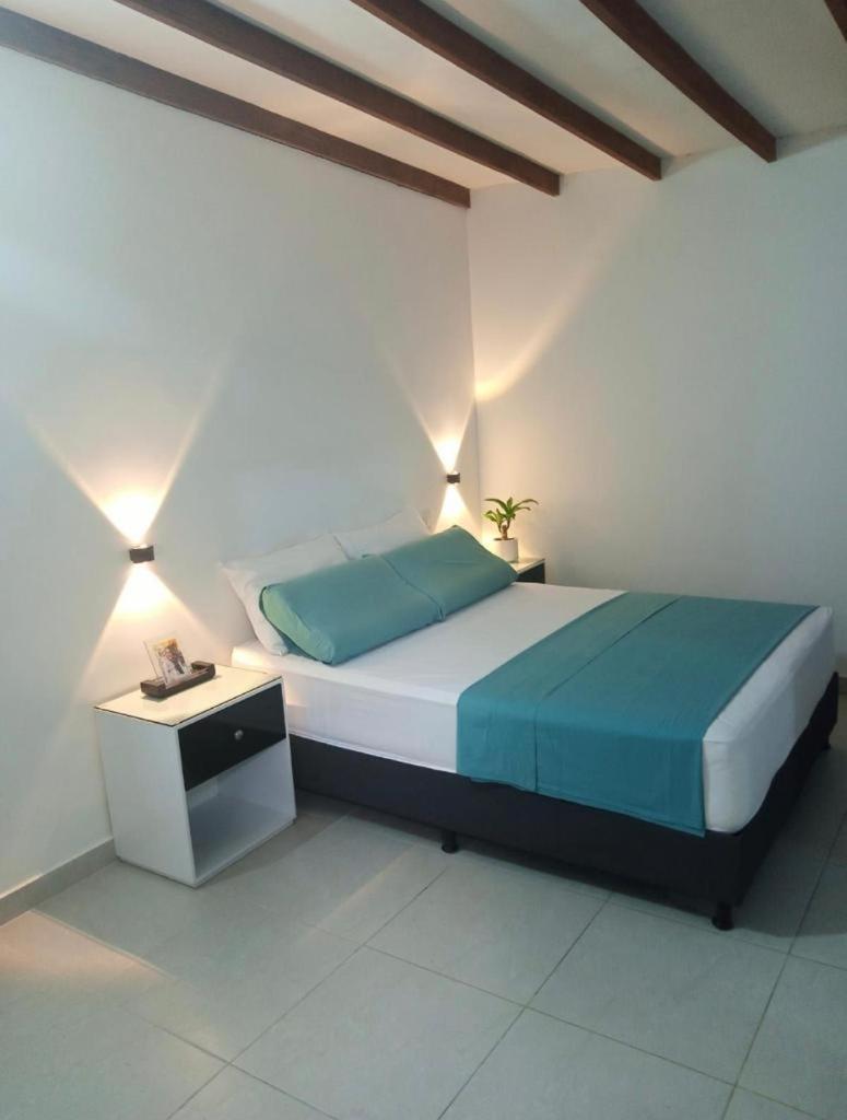 Vip Apartasuites Rosales 麦德林 外观 照片